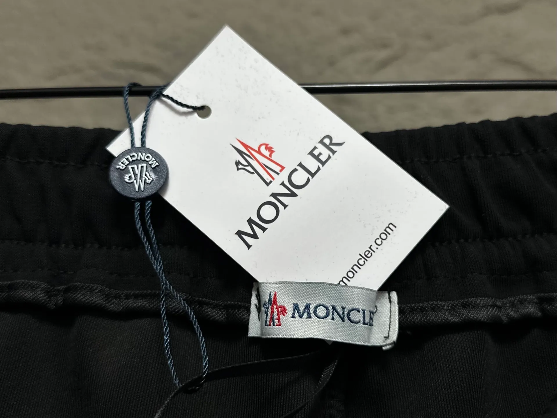 Moncler 2026New Arrival ， ， Breathable， 。 ， ， ； Classic + ， ， ， 。 ， ， ， 。